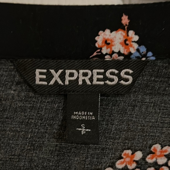 Express Long Sleeve Tunic Top - Picture 3 of 11